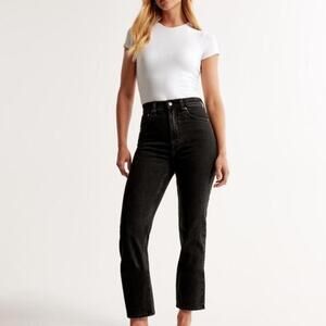 Abercrombie & Fitch Ultra High Rise Ankle Straight Jean